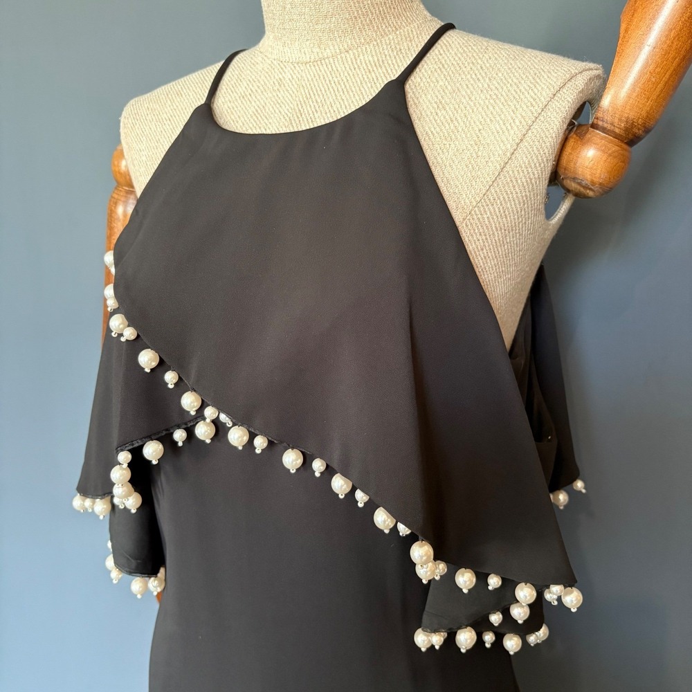 Badgley Mischka Black Label Gown | Size 8 |‎ Ruffle Pearl Halter Formal Dress